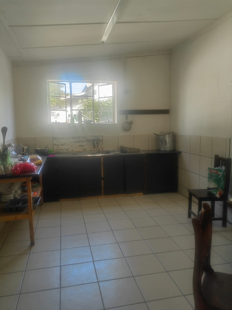 13 Bedroom Property for Sale in Uniondale Western Cape